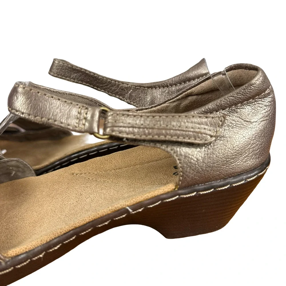 Clarks Wendy Suite Metallic Bronze Leather Ankle Strap Low Heels Shoes Sandals 9